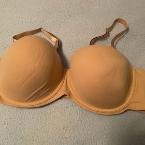 Cacique Convertible/Strapless Bra size 46DD